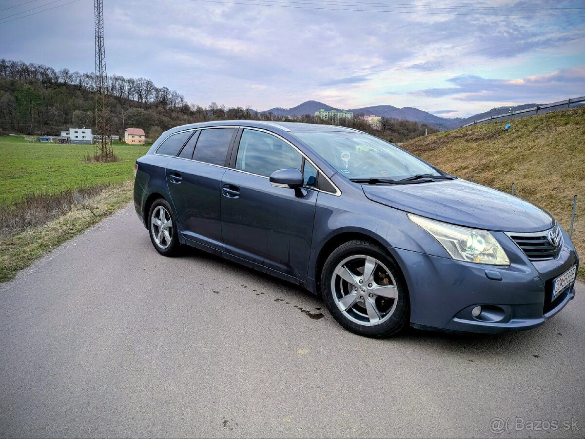 Toyota Avensis t27 - 2