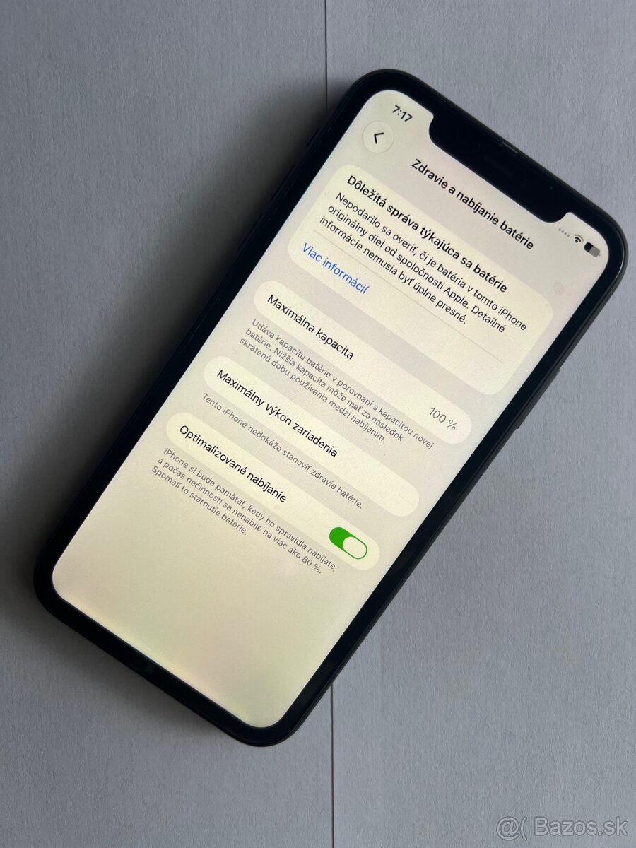iPhone 11 64GB - 2