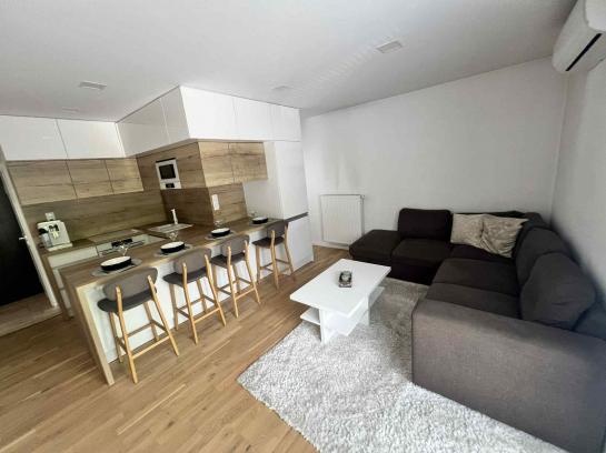 Luxusný 3-izbový byt s balkónom v Komárne - VII. sídlisko - 2