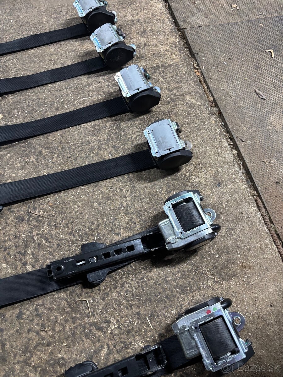 Audi a6c6 bezpečnostné pásy predok/zadok - 2