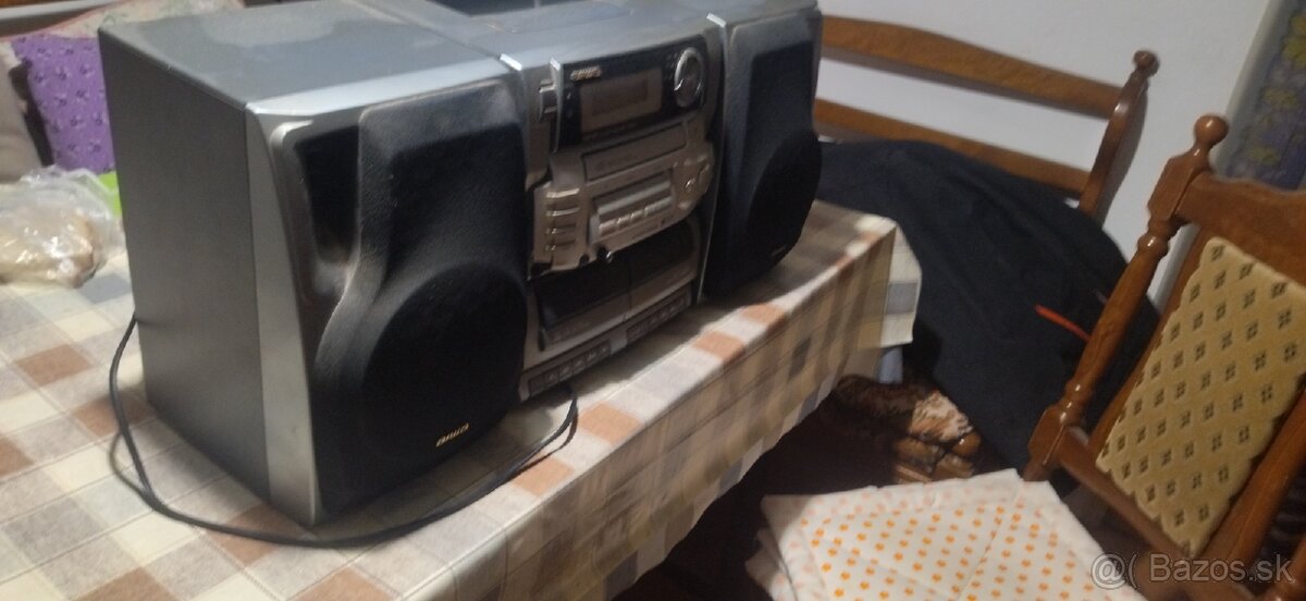 Rádiomagnetofon z CD značky Aiwa - 2