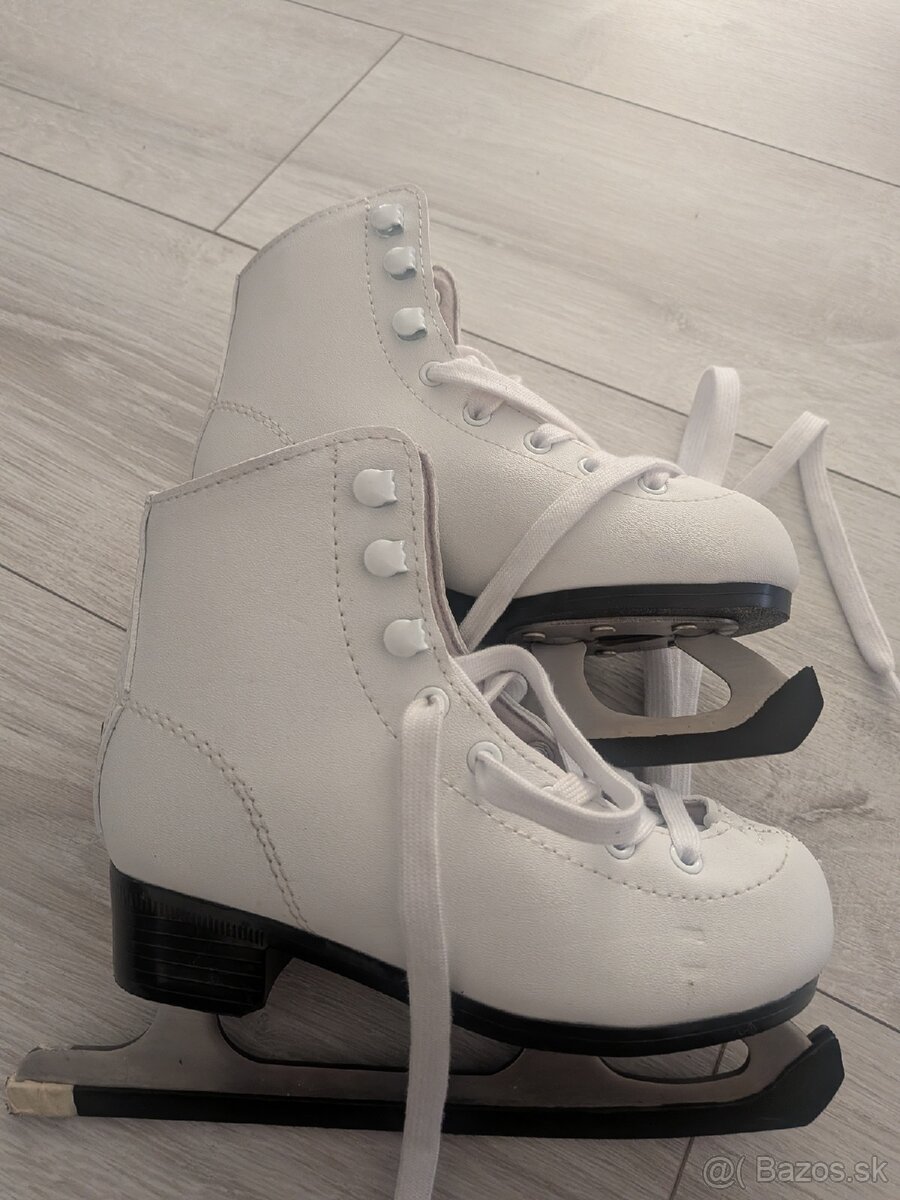 Dievcenske korčule - 2