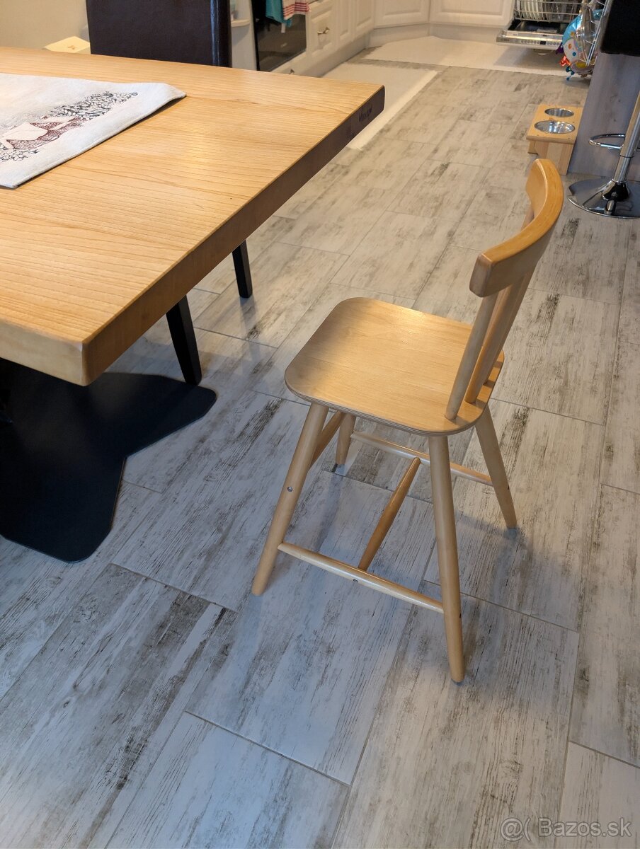 Detská vyvýšená stolička z masívu - 2