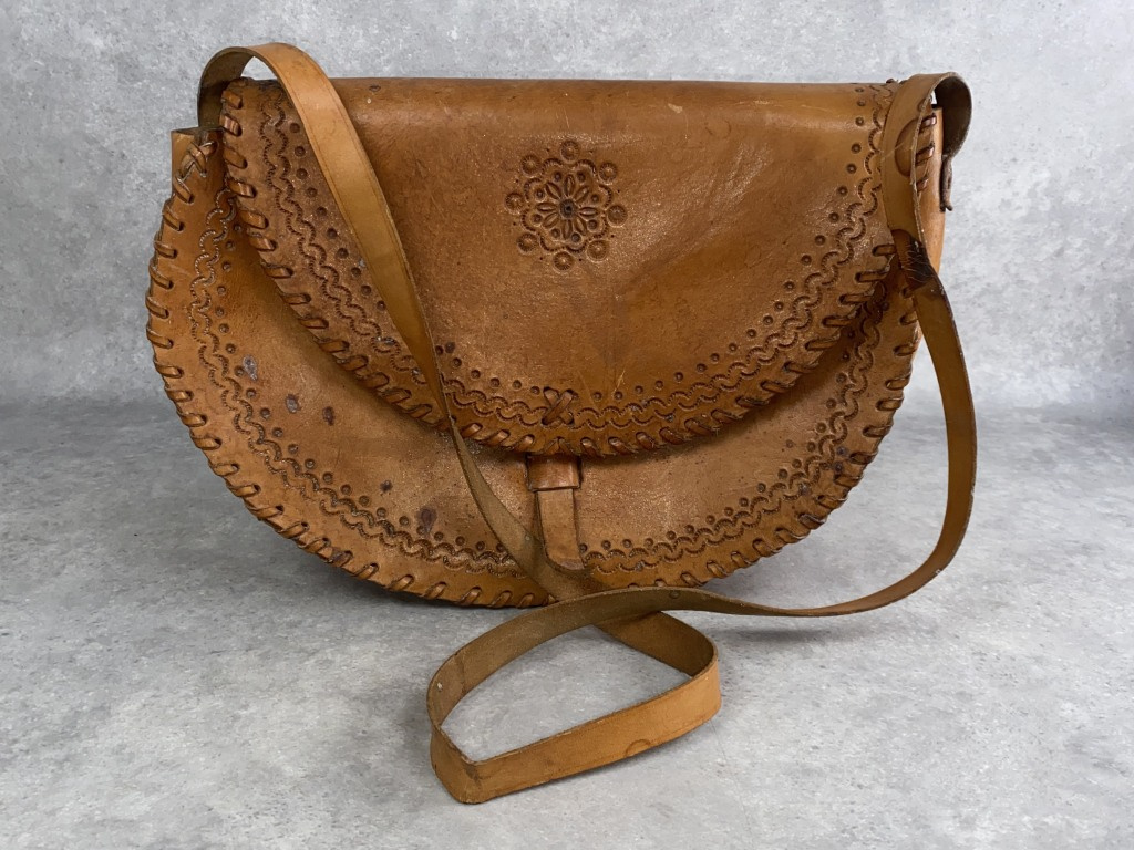 Bačovský opasok a kapsa - 2