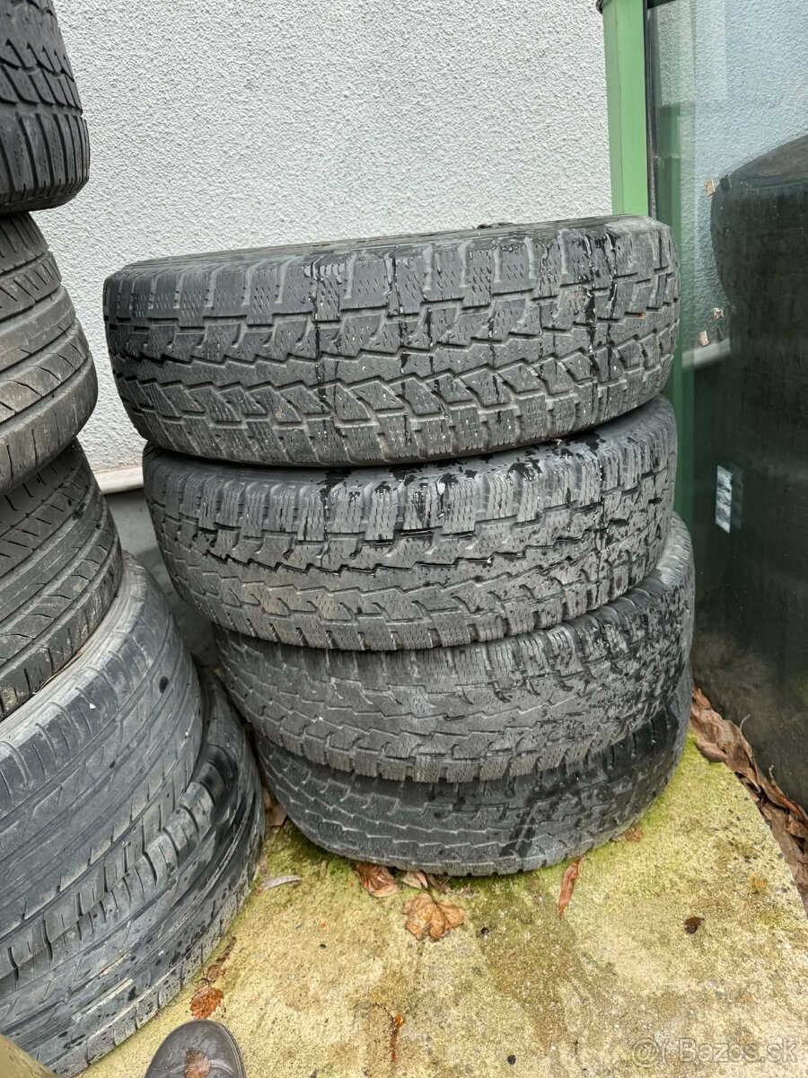 215 75 16 c Nokian - 2