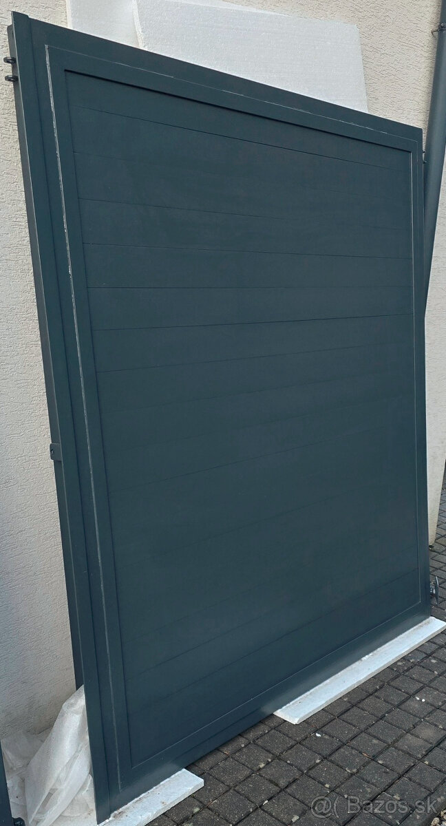 Lacno predám novú vstupnú bránu - 2