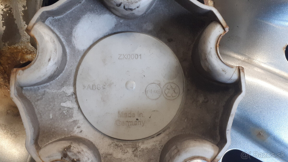 Predam plech.disky Mazda 5x114,3x67,1 R16 + puklicky - 2