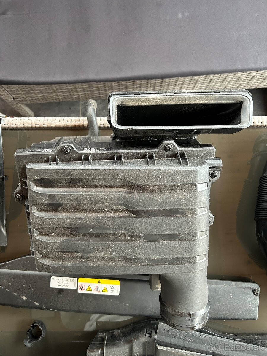 Originálne sanie – VW Golf 8 R Performance - 2