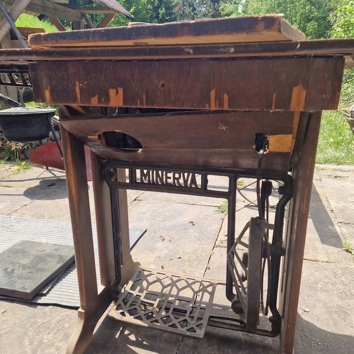 Minerva - šijací stroj - 2