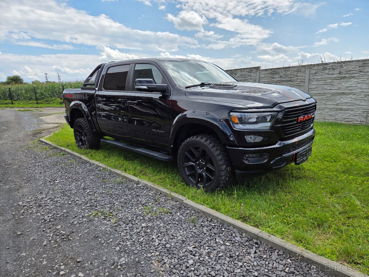 Dodge Ram 1500 5.7 Hemi 401 koni 4x4 Laramie