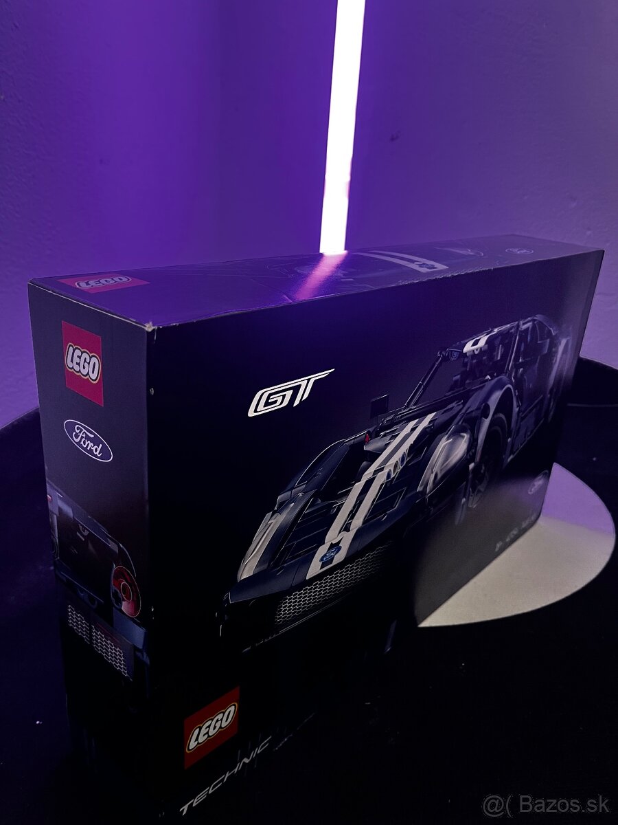 Lego Technic Ford GT 42154 - 2