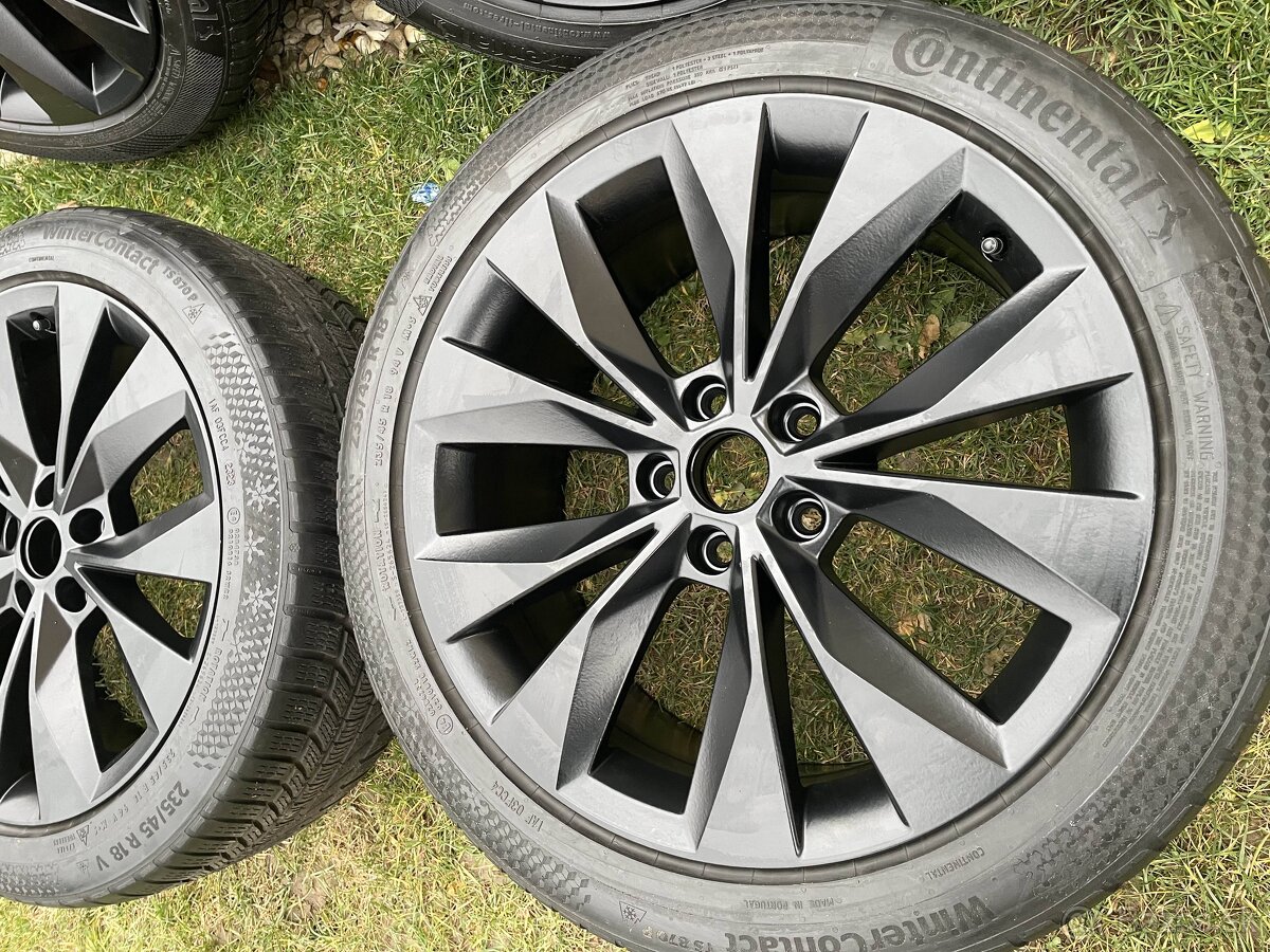 CASSIOPEIA SCHWARZMATT Orig.skoda Superb 3V 5x112 8j x18 - 2