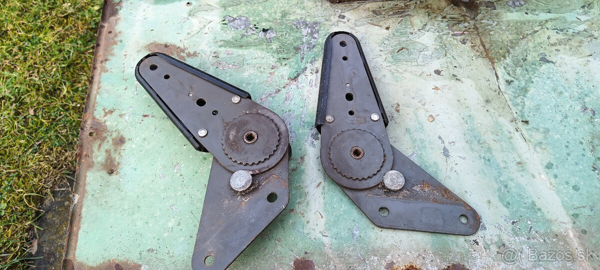 Pánty na sedačku škoda 105 120 - 2