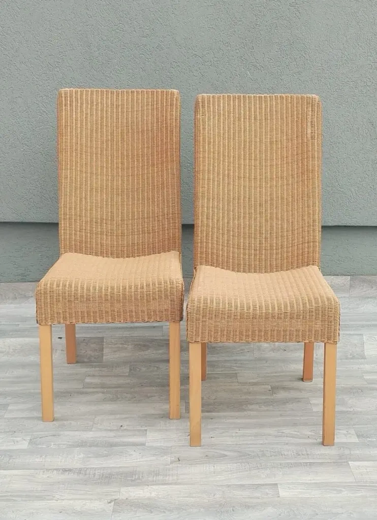 Set ratanových stoličiek. - 2