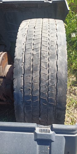 295/60 R22,5 predám - 2