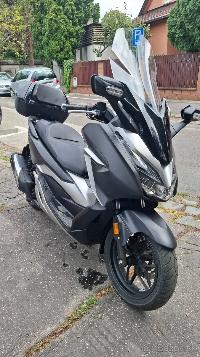 Honda Forza 300 - 2