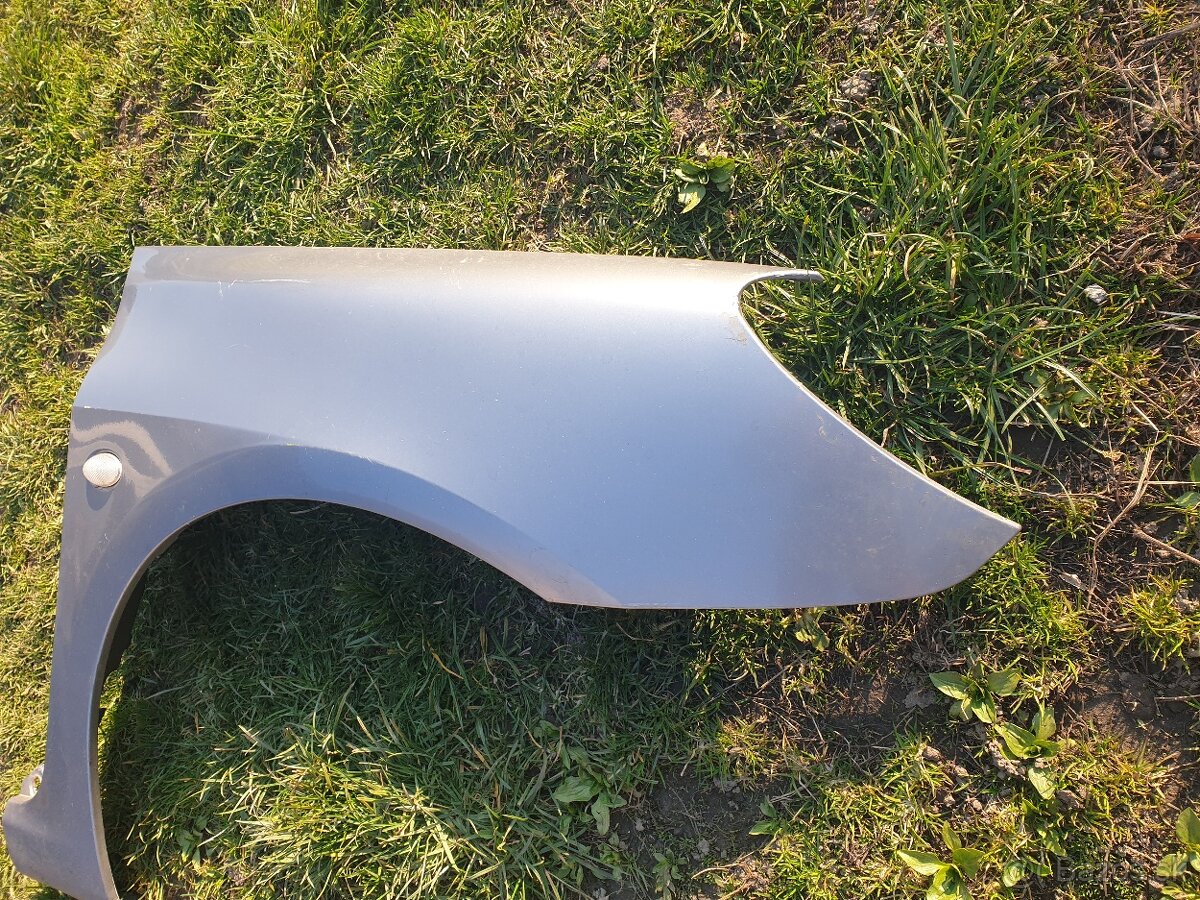 Peugeot 307 Blatník v pravo - 2