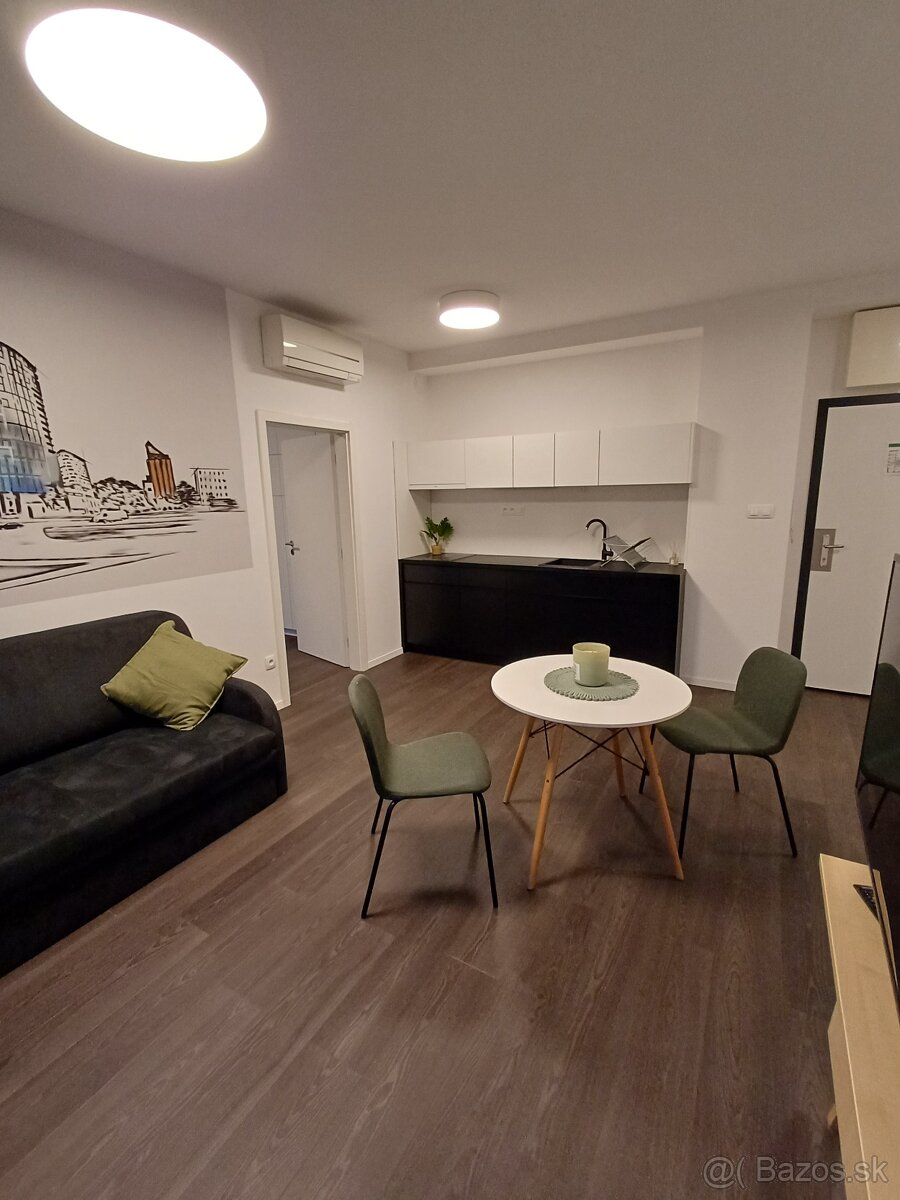 RK Byty Bratislava predá 2 izb. byt na ul. Žilinská, BA I. - 2