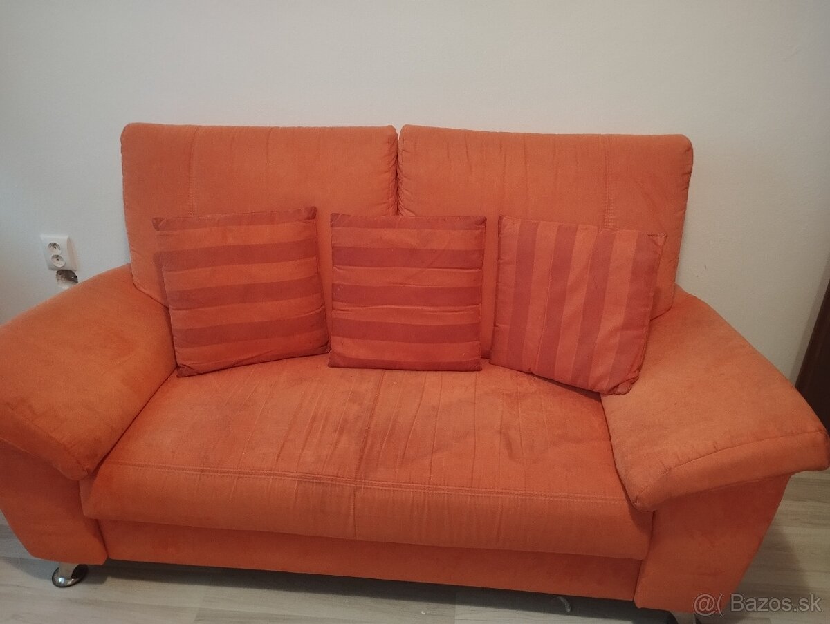 Oranžová sedačka - 2