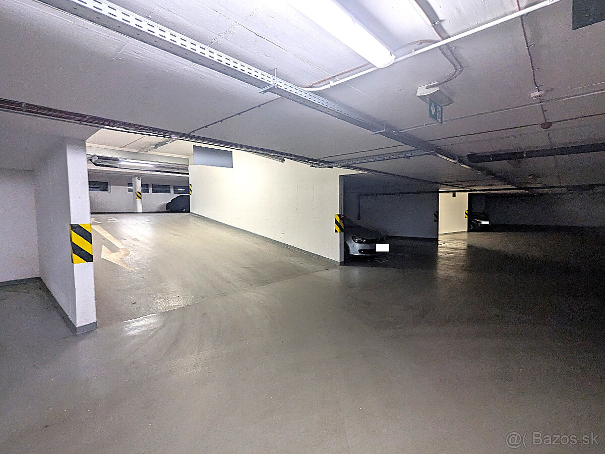 Prenájom 2 x VNÚTORNÉ parkovacie miesto blízko CENTRA mesta - 2
