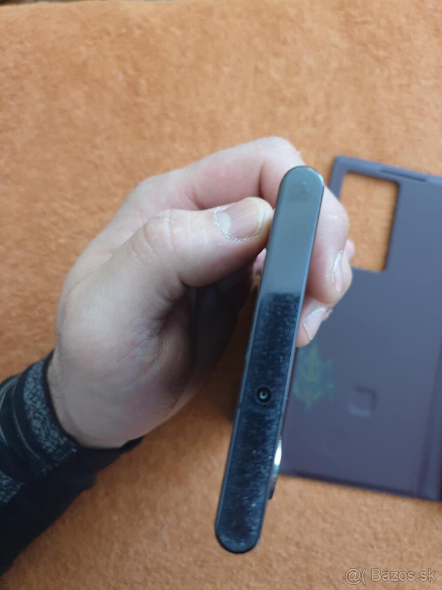 PREDÁM SAMSUNG GALAXY S22 ULTRA - 2