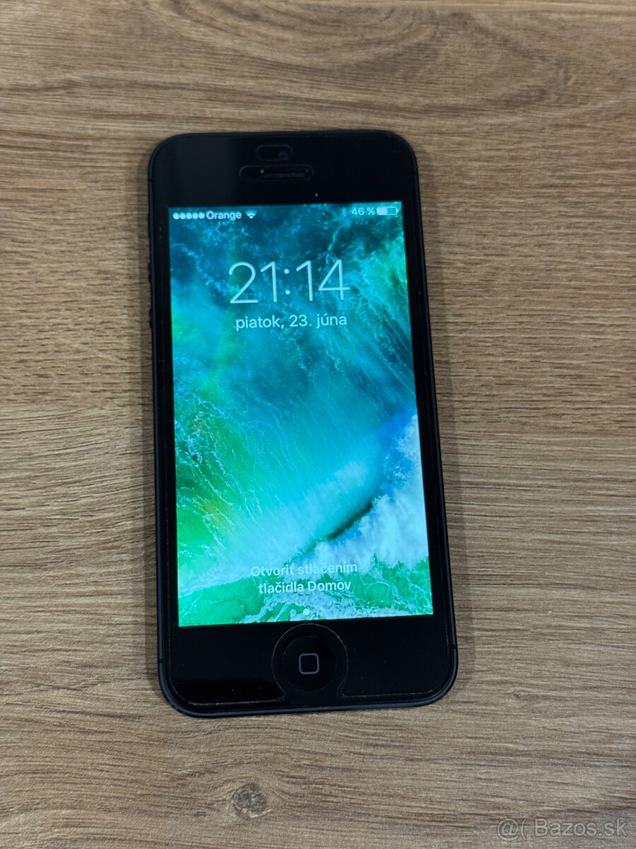 Predám iPhone 5 16GB Black - 2