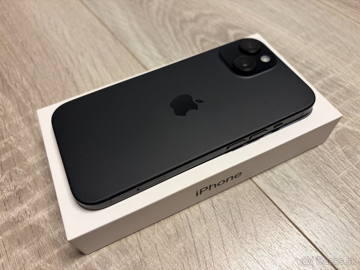 Iphone 15 256GB čierny - 2