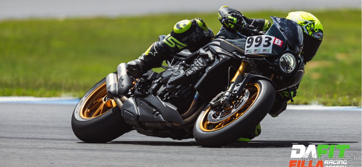 TRIUMPH SPEED TRIPLE 1200 RR - 2