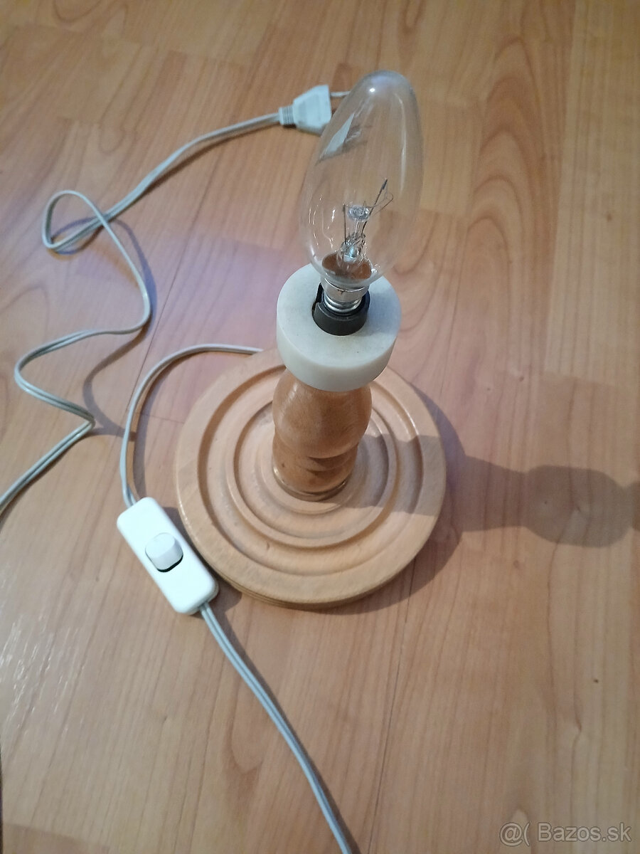 Predám stolnú lampu - 2