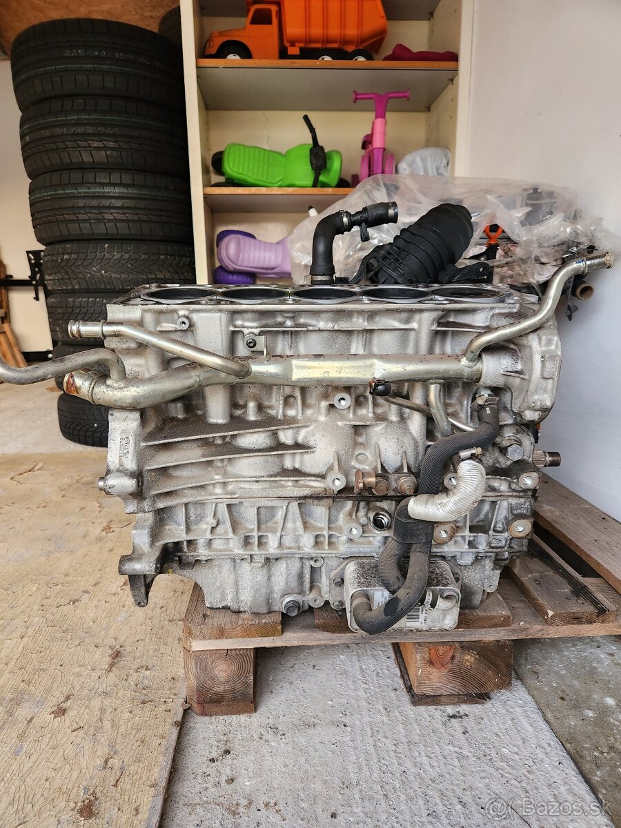 Predam blok motora volvo D5204T2 - 2