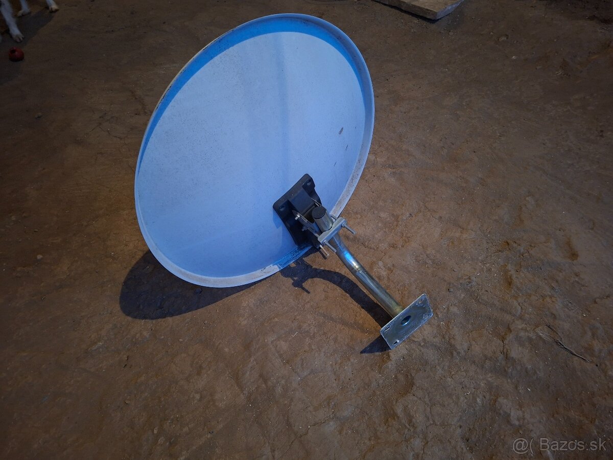 Parabola z držiakom na stenu. - 2