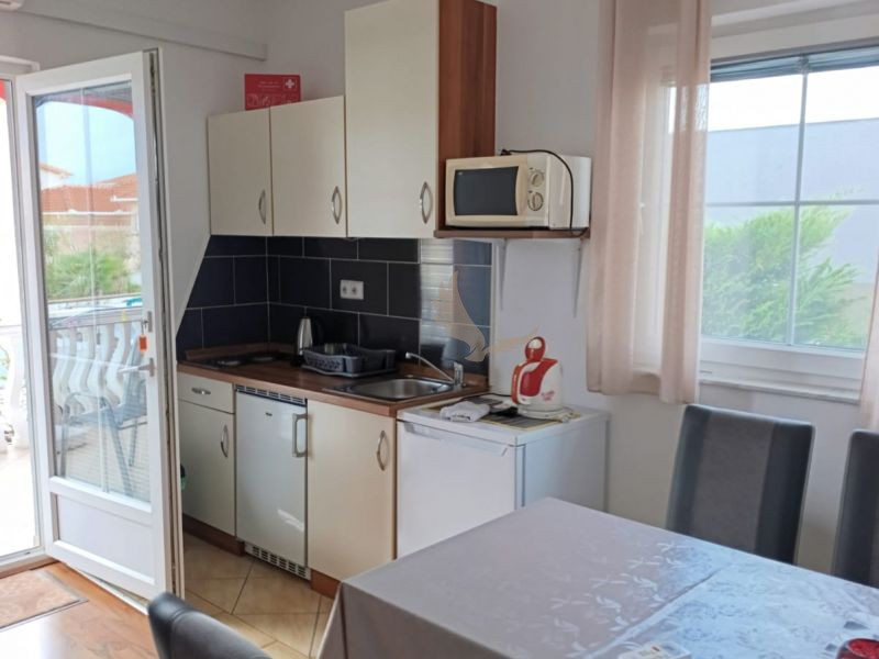 Chorvátsko - Apartmán len 150m od mora za top cenu - 2