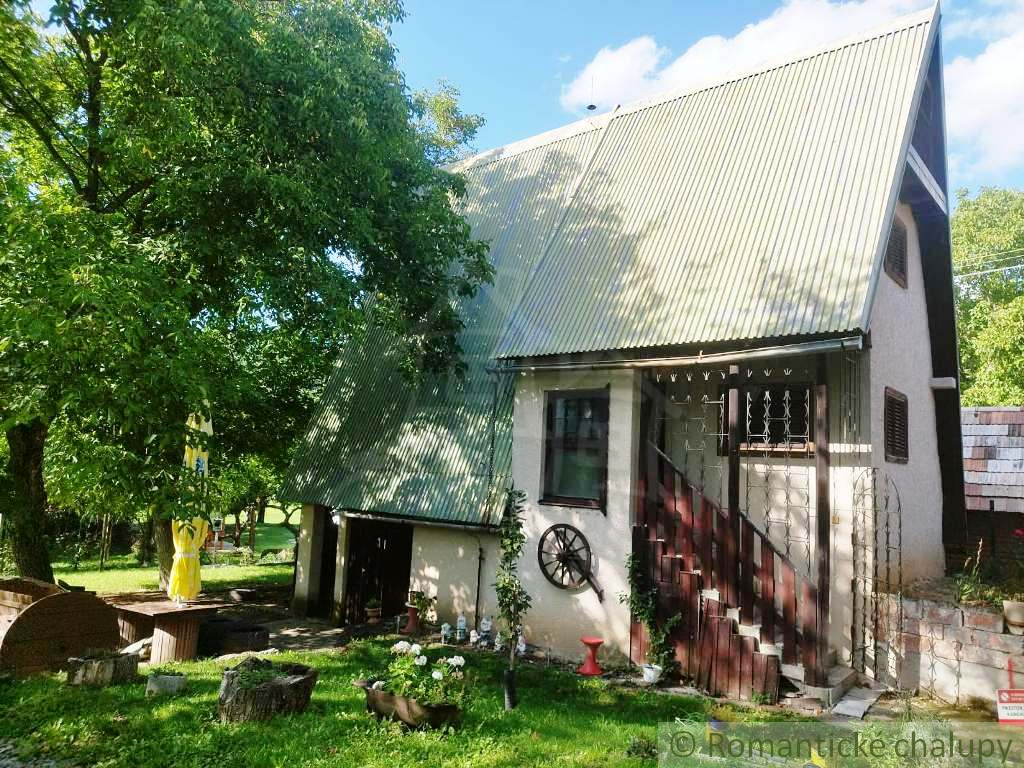 Chata na celoročné využitie v Štiavnických vrchoch, pri ob - 2