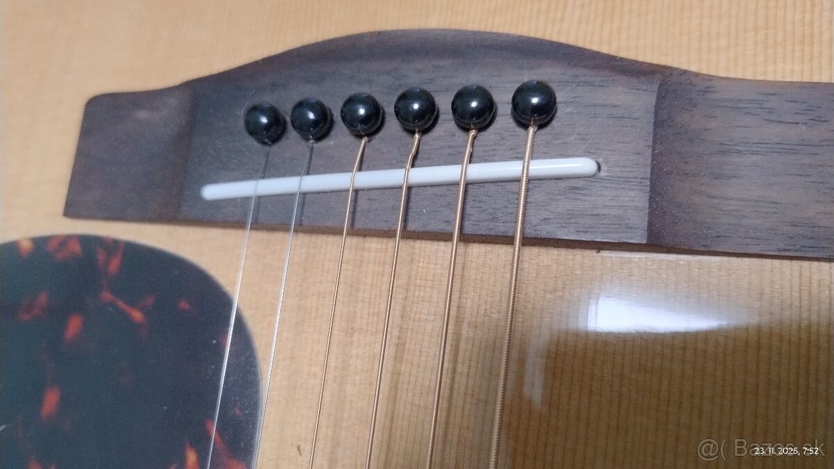 Gitara yamaha - 2