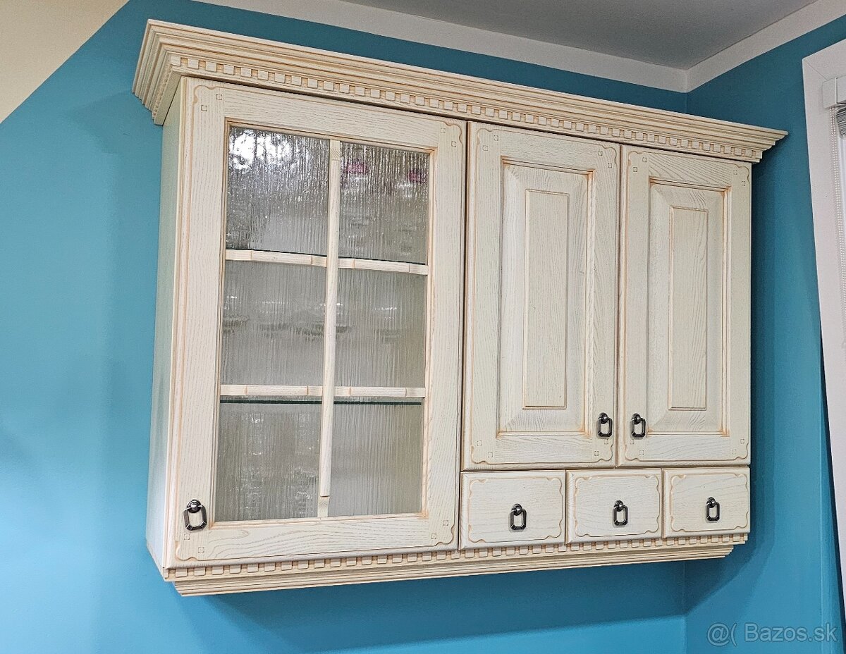 Masívna rustikálna kuchyna - 2