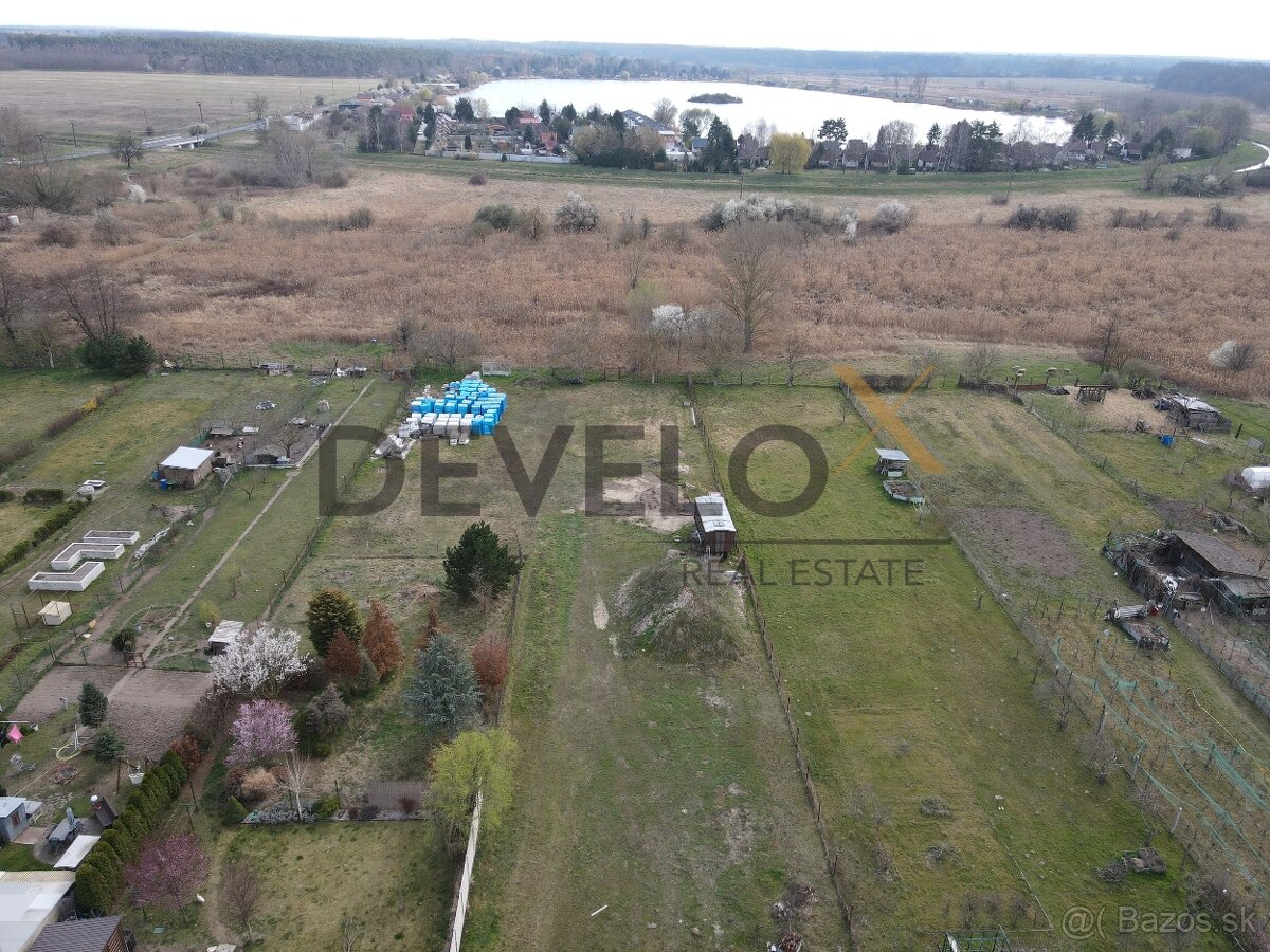 Na predaj 3 stavebné pozemky v obci Jakubov - 2