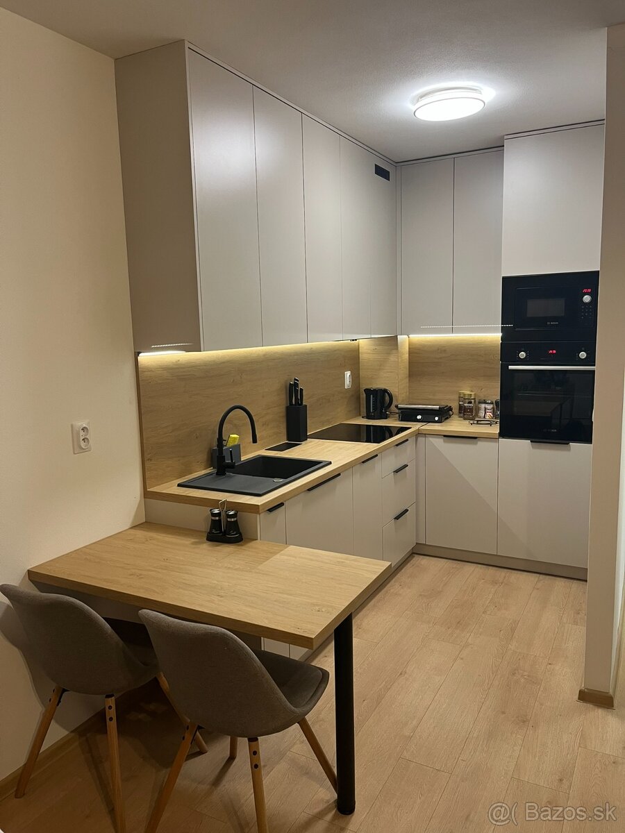 1i byt na prenájom + park. miesto + optický internet v cene - 2