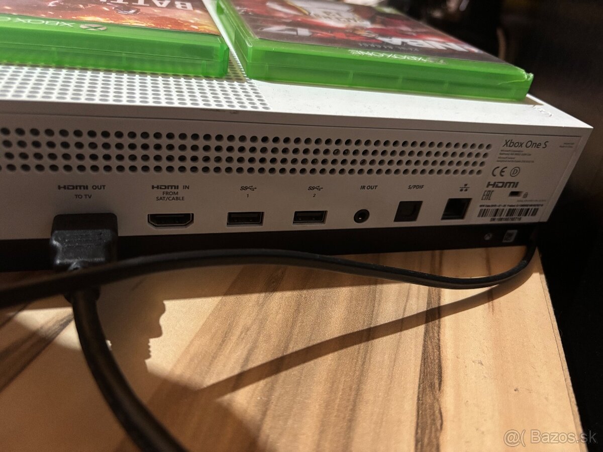 Xbox ONE S + monitor - 2