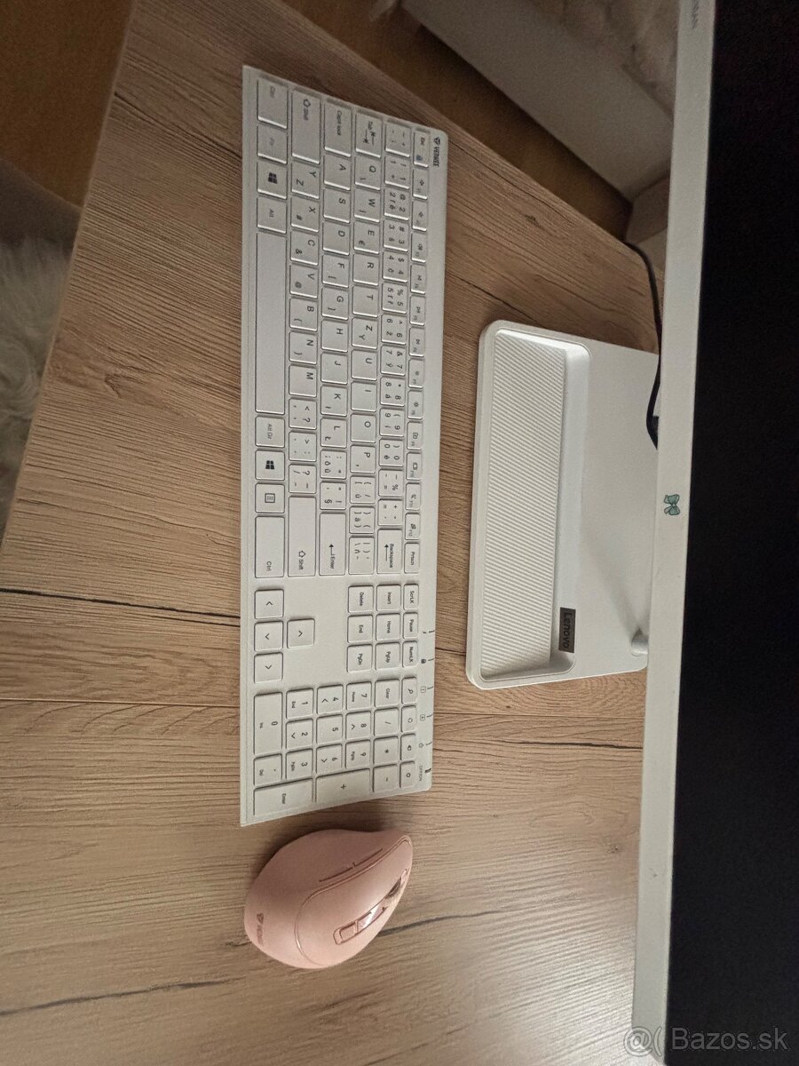 Lenovo All In One IdeaCentre AIO 3 24ADA6 - 2