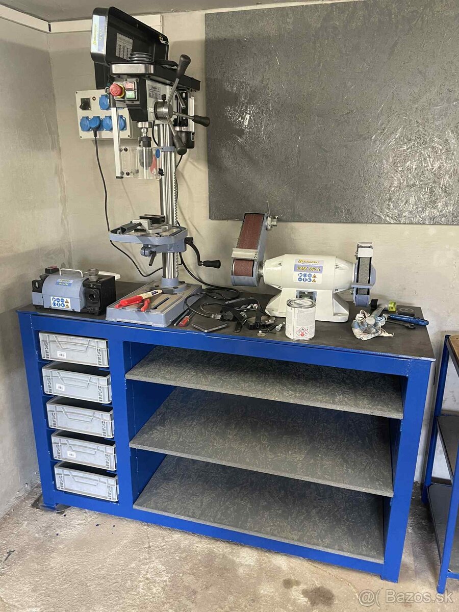 Pevný kovový pracovný stôl - 2