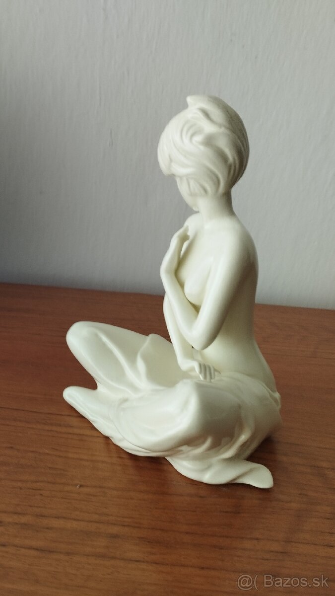 Keramická socha - Akt ženy - 2