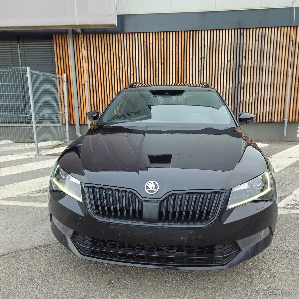 Škoda Superb 2.0 TDI Sportline DSG - 2