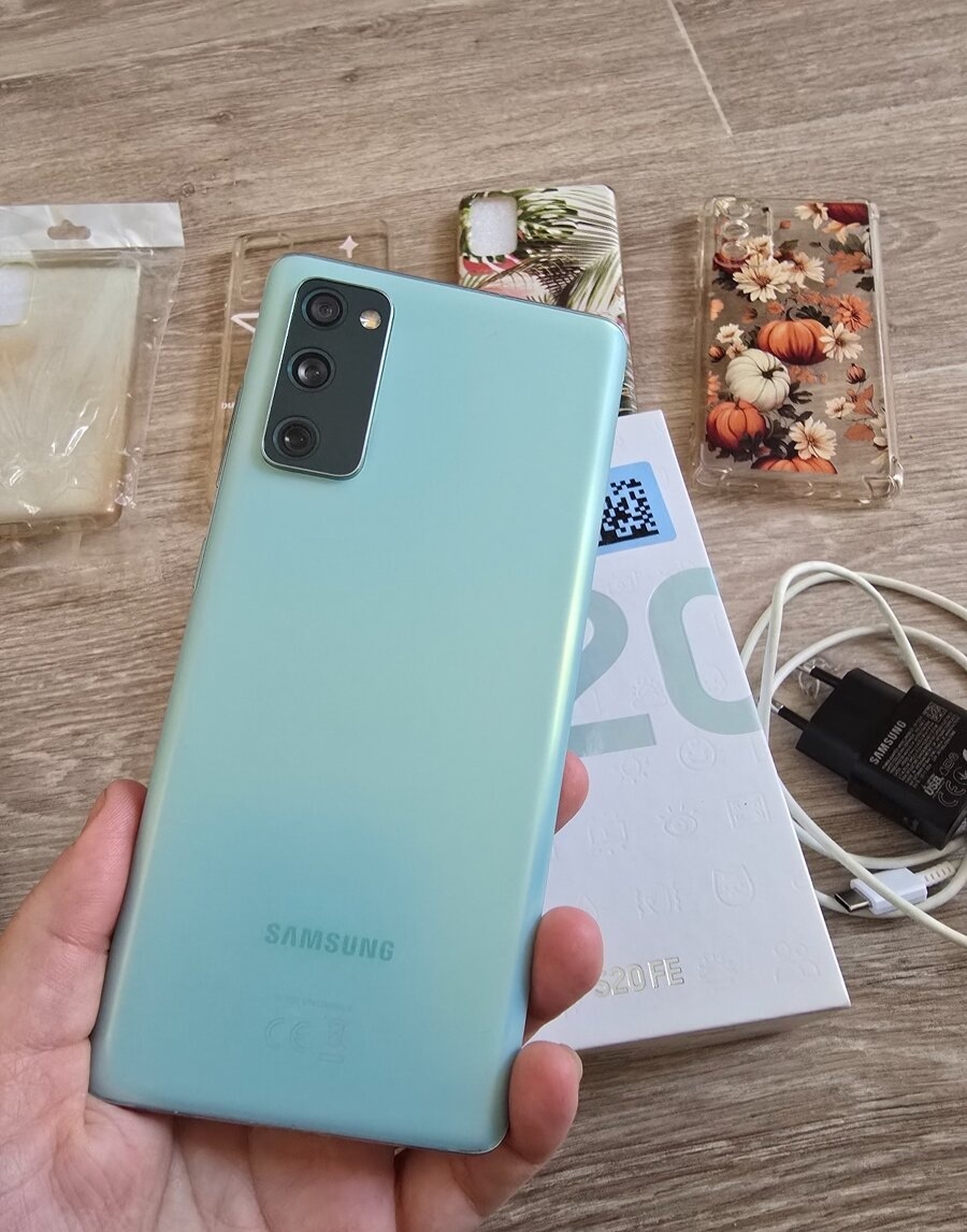 Samsung Galaxy S20 FE 5G 128GB - 2