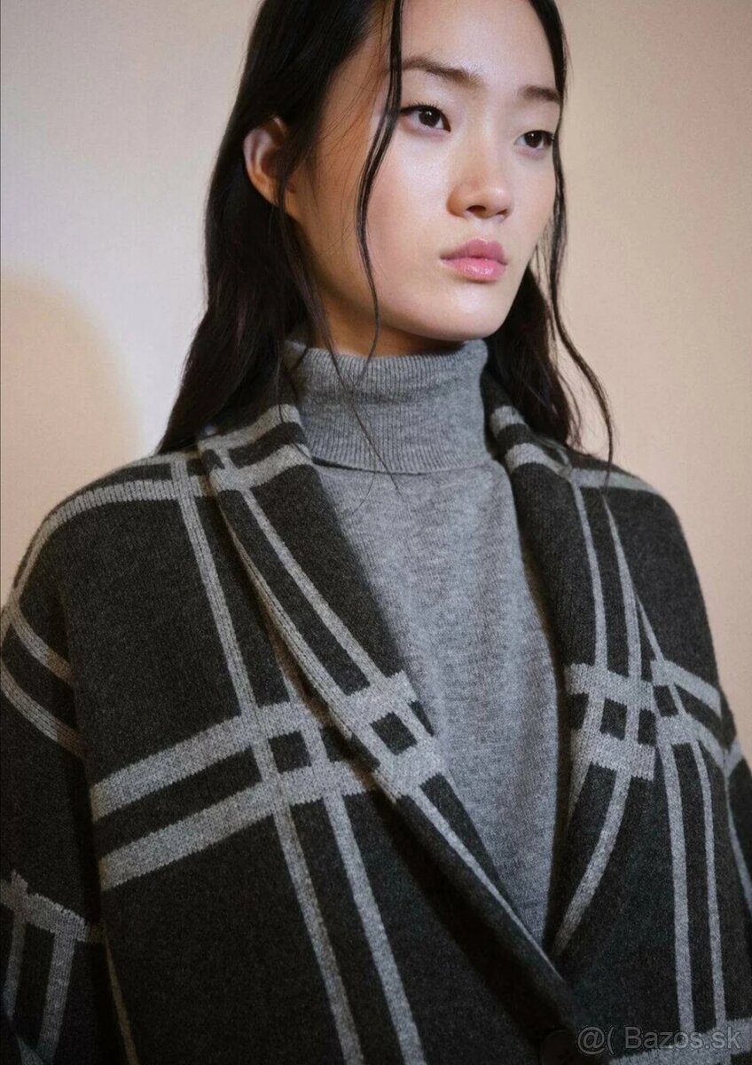 Antracitový kabát zn.MANGO - 2