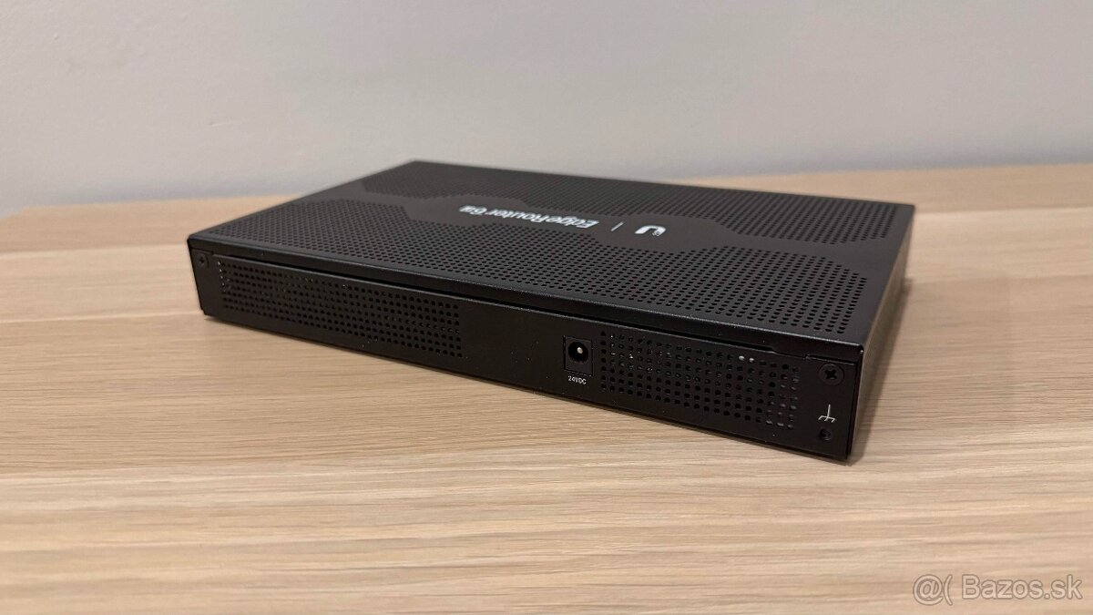 Ubiquiti EdgeRouter 6P - 2