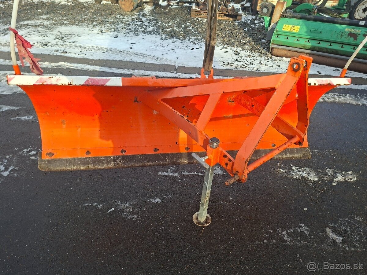 Komunálna sněhova radlica za malotraktor - 2