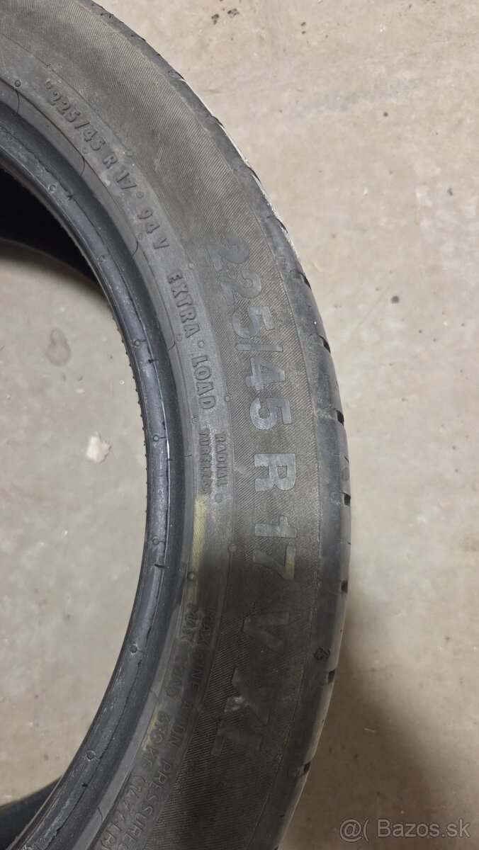 Continental 225/45 R17 - 2