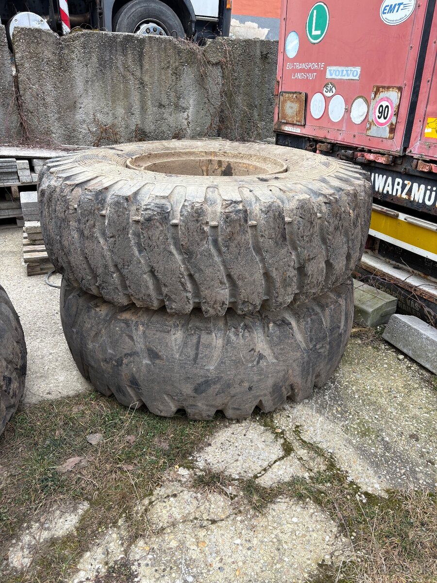 Pneu Unc 200 18.00 - 25 - 2