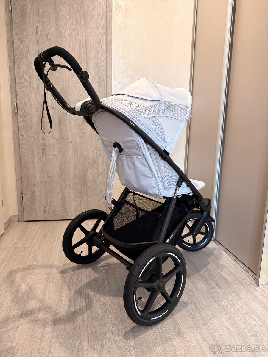 Cybex Avi Spin - 2