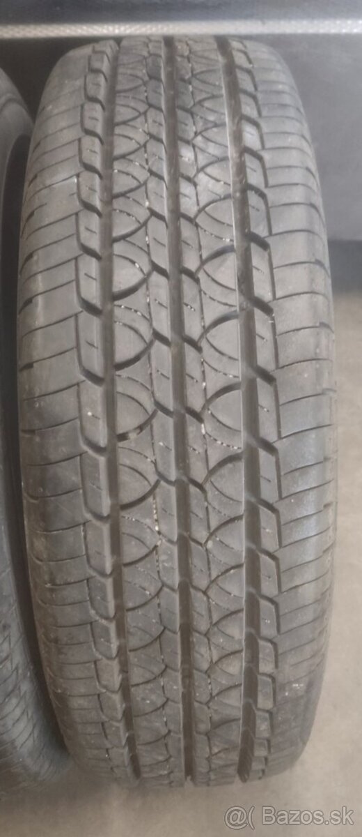 Letne pneu 195/65/16c - 2